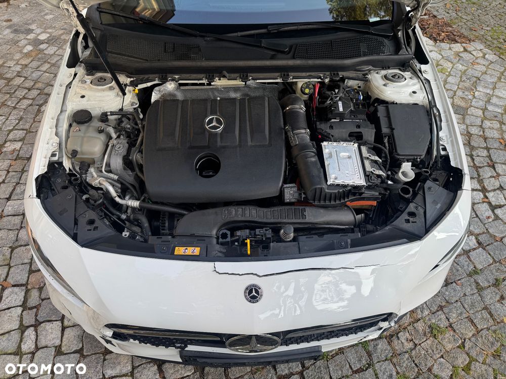 Mercedes-Benz Klasa A 180 d AMG Line 7G-DCT - 17