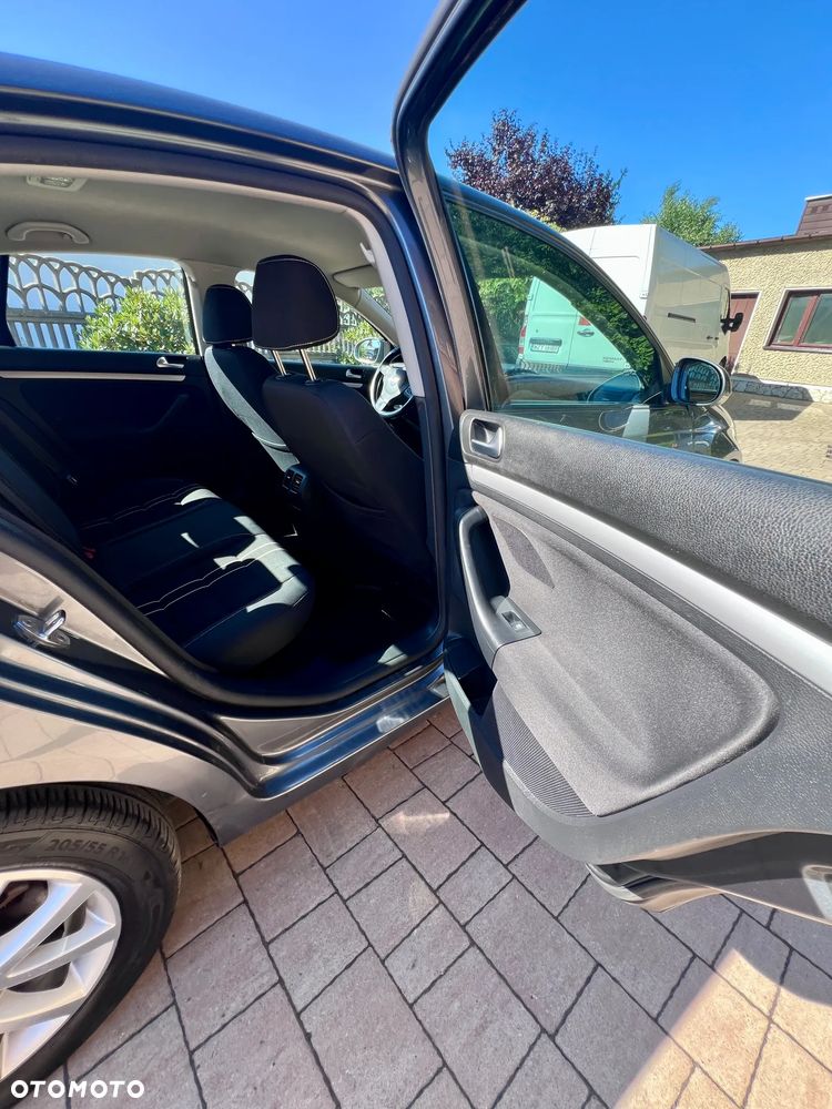 Volkswagen Jetta 1.6 TDI DPF Trendline - 16