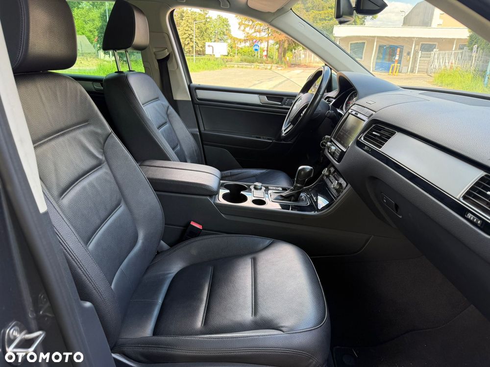Volkswagen Touareg - 19