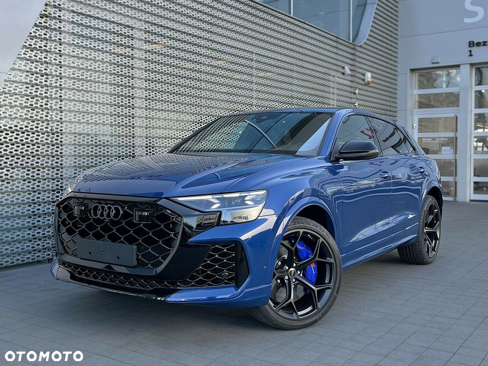 Audi RS Q8 - 8