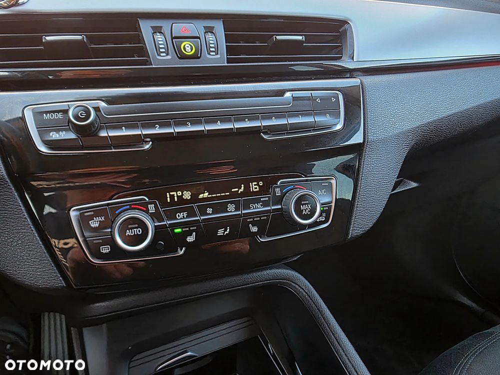 BMW X1 sDrive18d xLine - 14