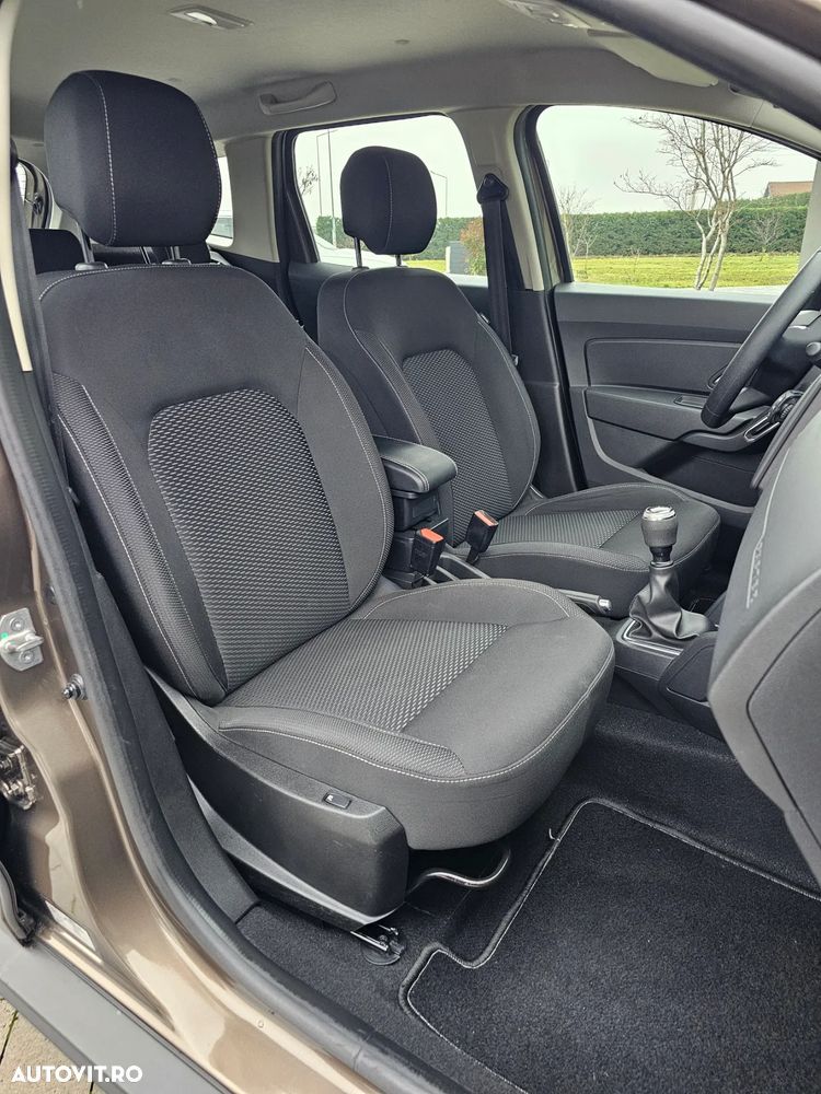 Dacia Duster SCe 115 2WD Prestige - 9