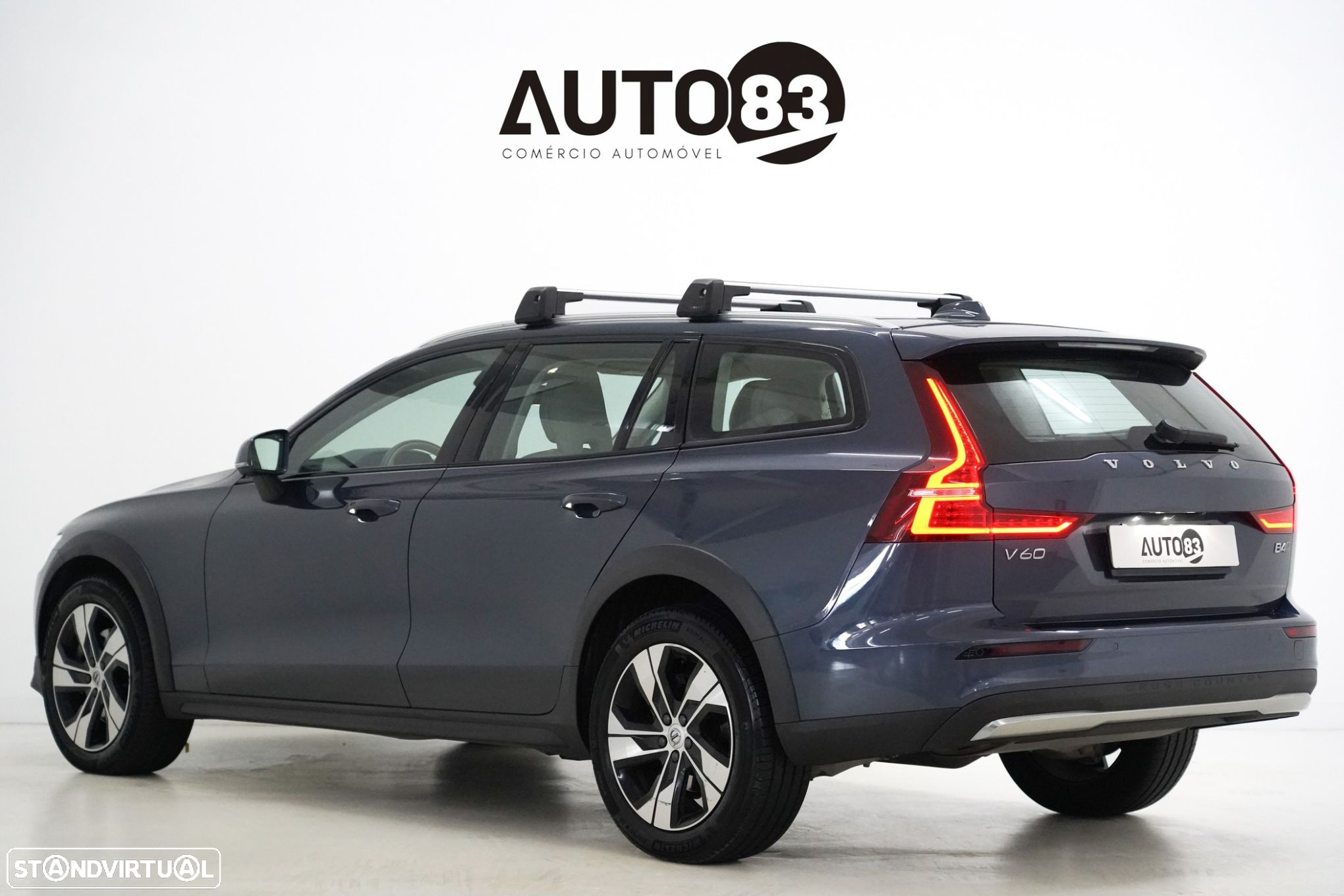 Volvo V60 Cross Country 2.0 B4 Geartronic - 3