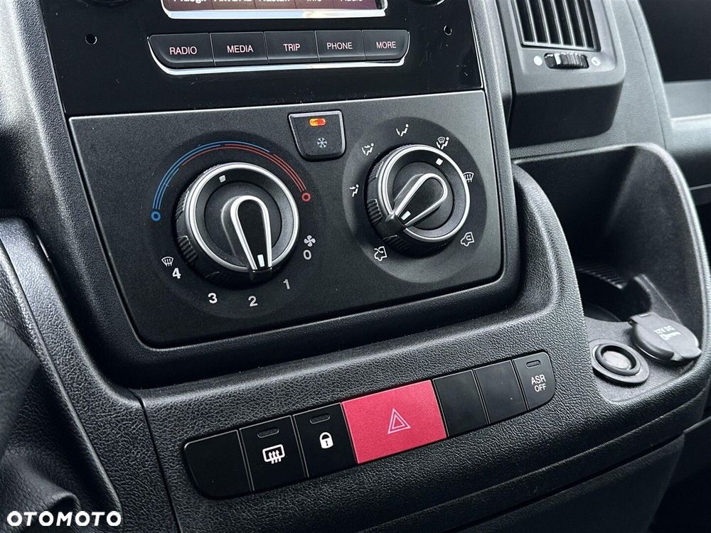 Peugeot boxer 2.2 BlueHDi 140KM L3H2 - 22