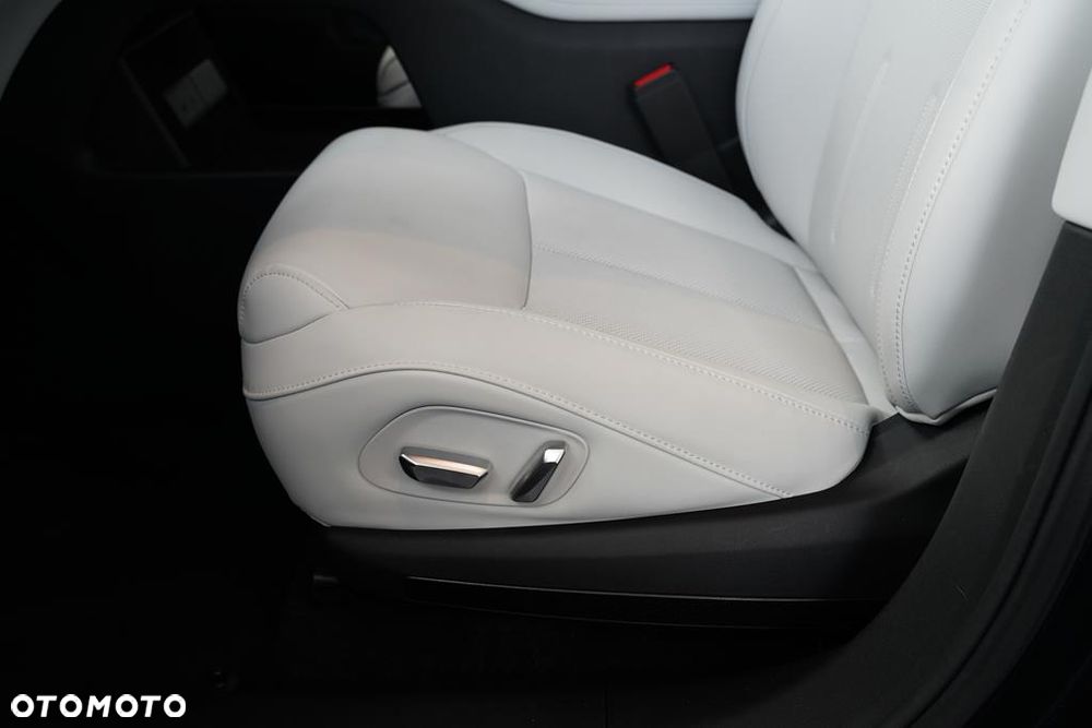 XPeng G6 87.5 kWh AWD Performance - 11