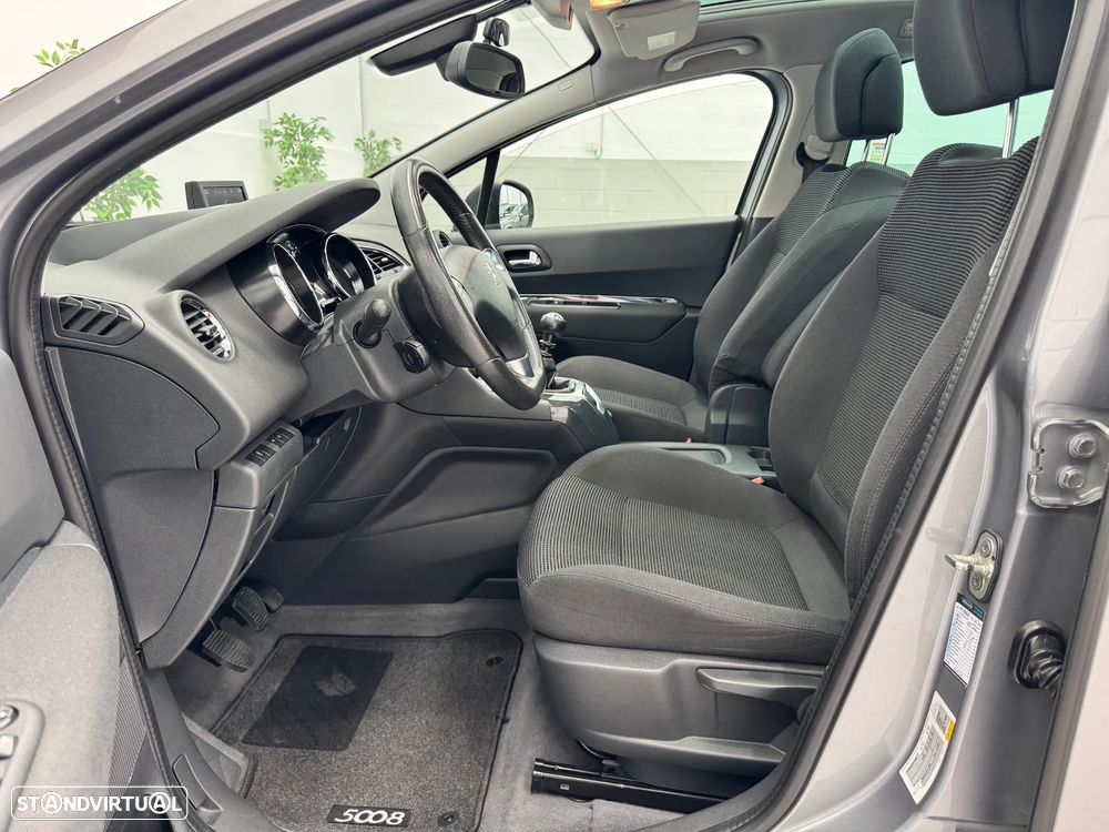 Peugeot 5008 2.0 BlueHDi Allure J17 - 17