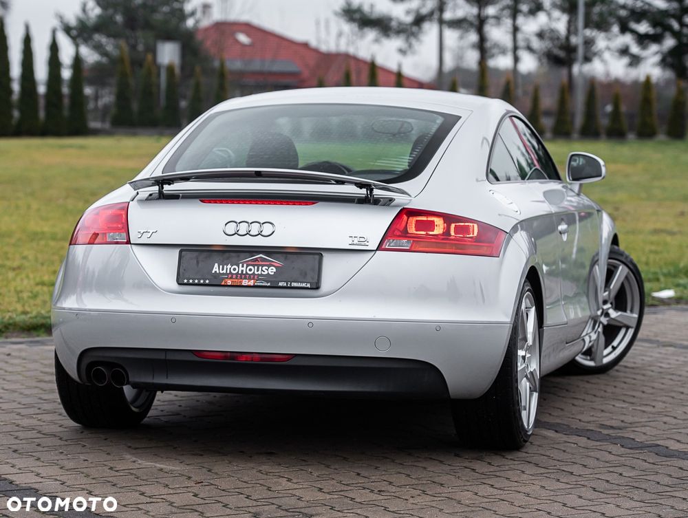 Audi TT Coupé 2.0 TDI quattro - 10