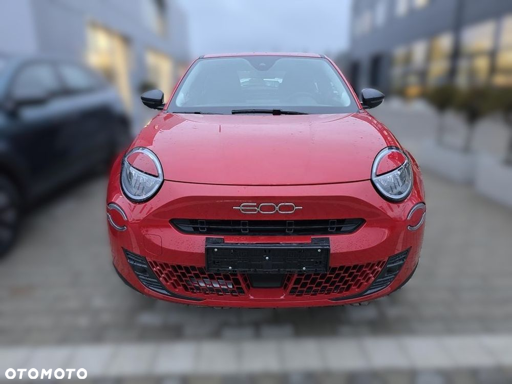 Fiat 600 1.2 Turbo Hybrid eDCT - 2
