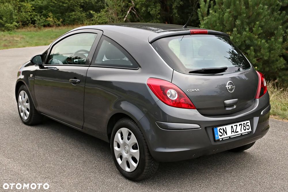 Opel Corsa 1.4 16V Active - 26