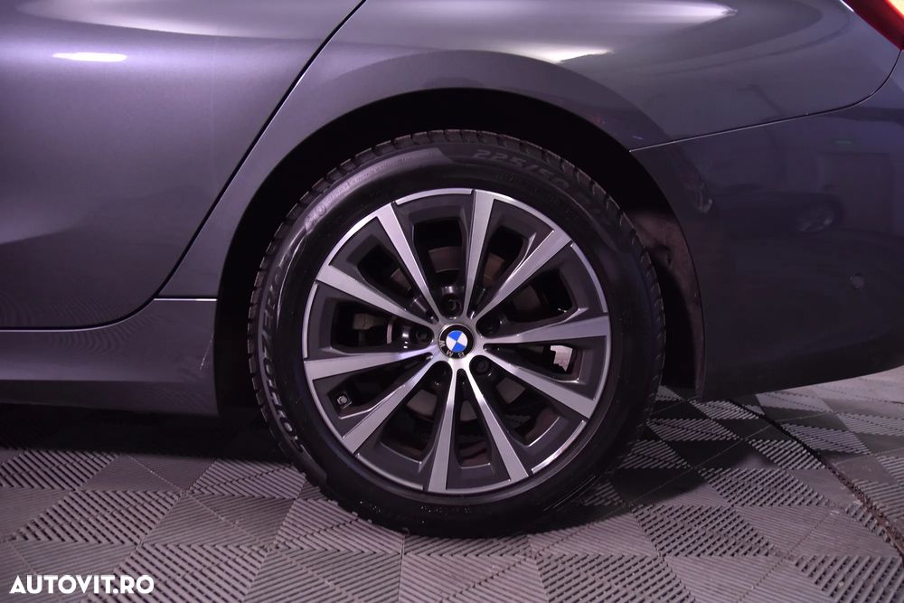 BMW Seria 3 318d Touring Aut. - 13