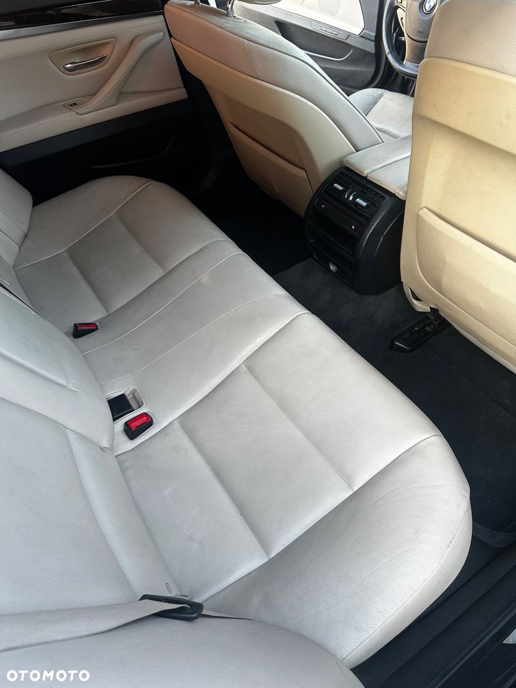 BMW Seria 5 535i Luxury Line - 17