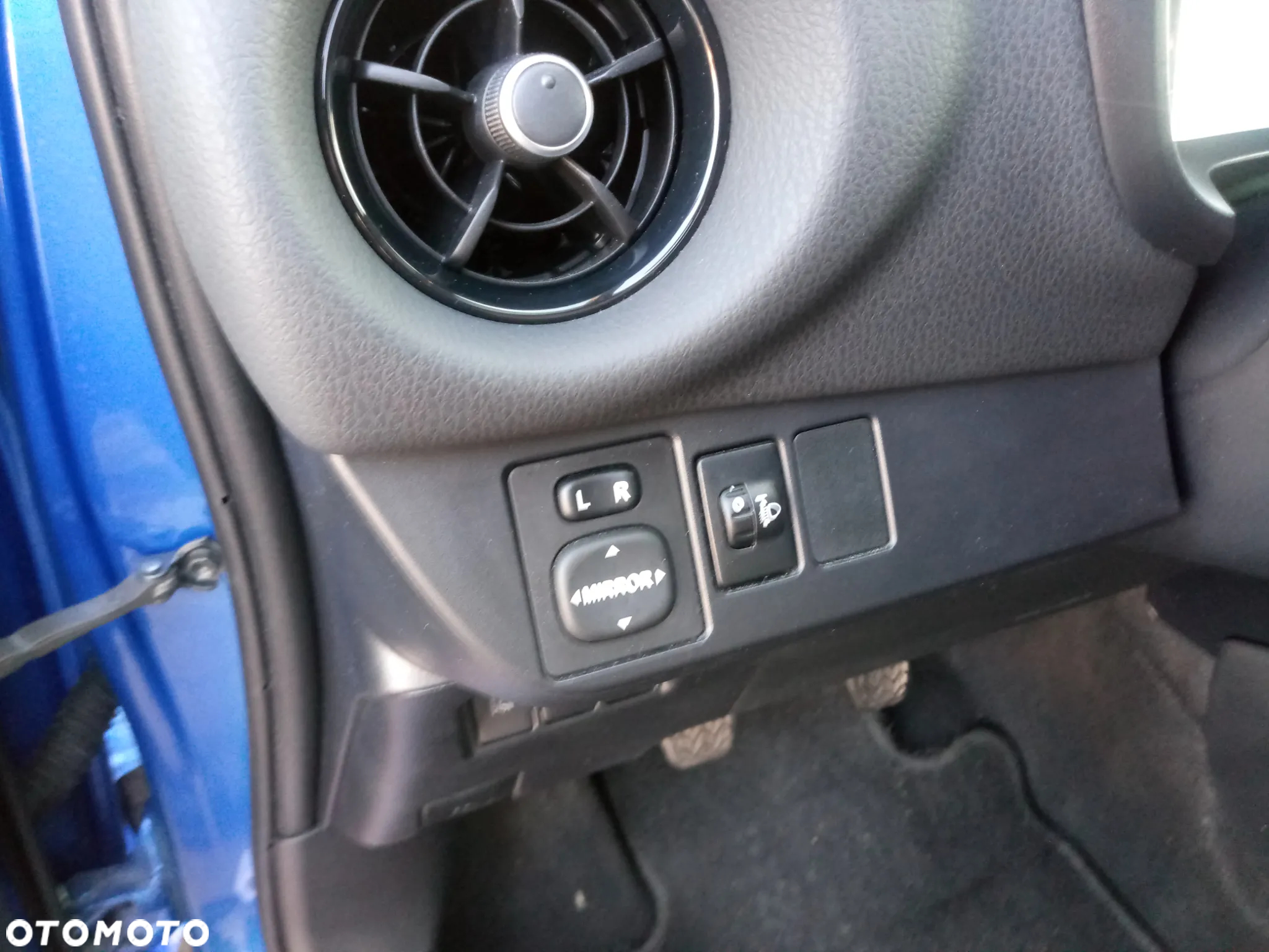 Toyota Yaris 1.5 Premium - 18