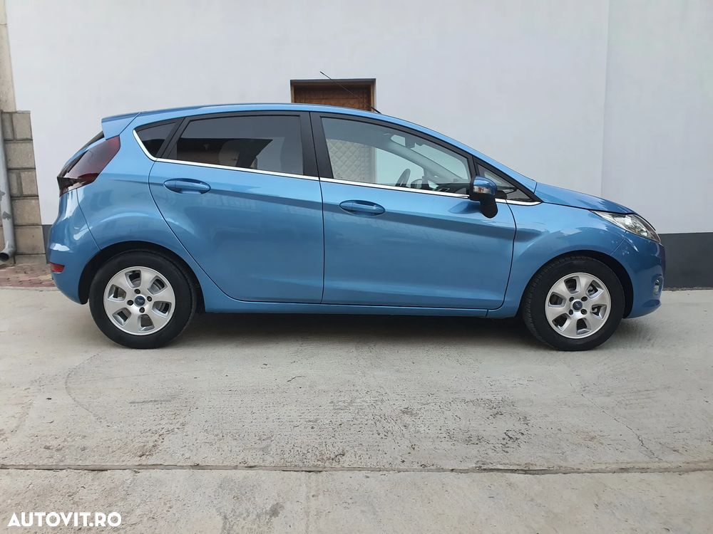 Ford Fiesta 1.6 TDCI Start-Stop ECOnetic Trend - 3