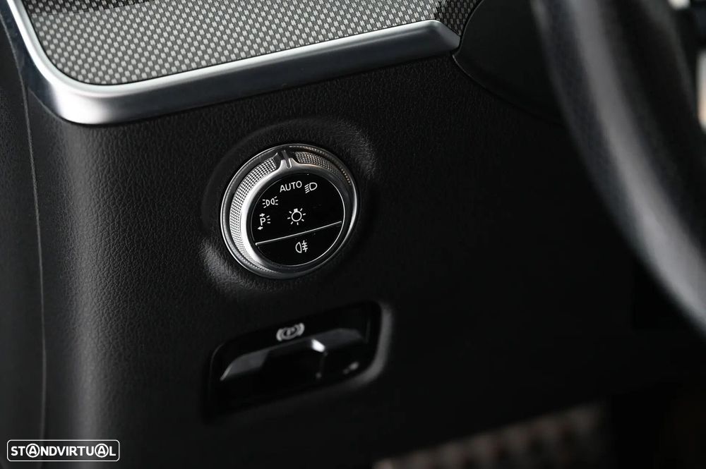 Mercedes-Benz C 300 d AMG Line - 25