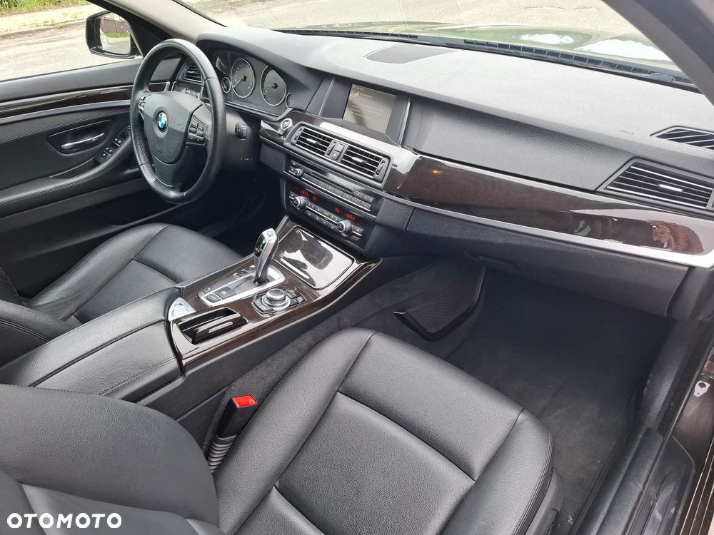 BMW Seria 5 - 16