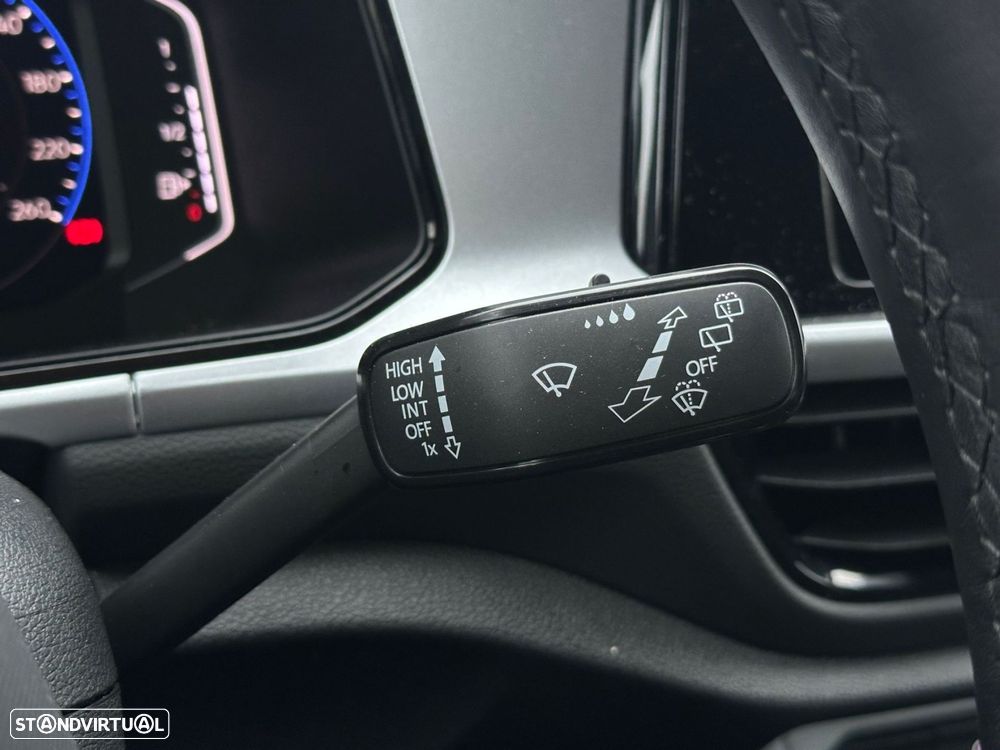 VW T-Roc 1.0 TSI Urban - 18