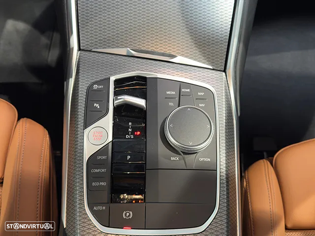 BMW 330 d Pack M Auto - 17