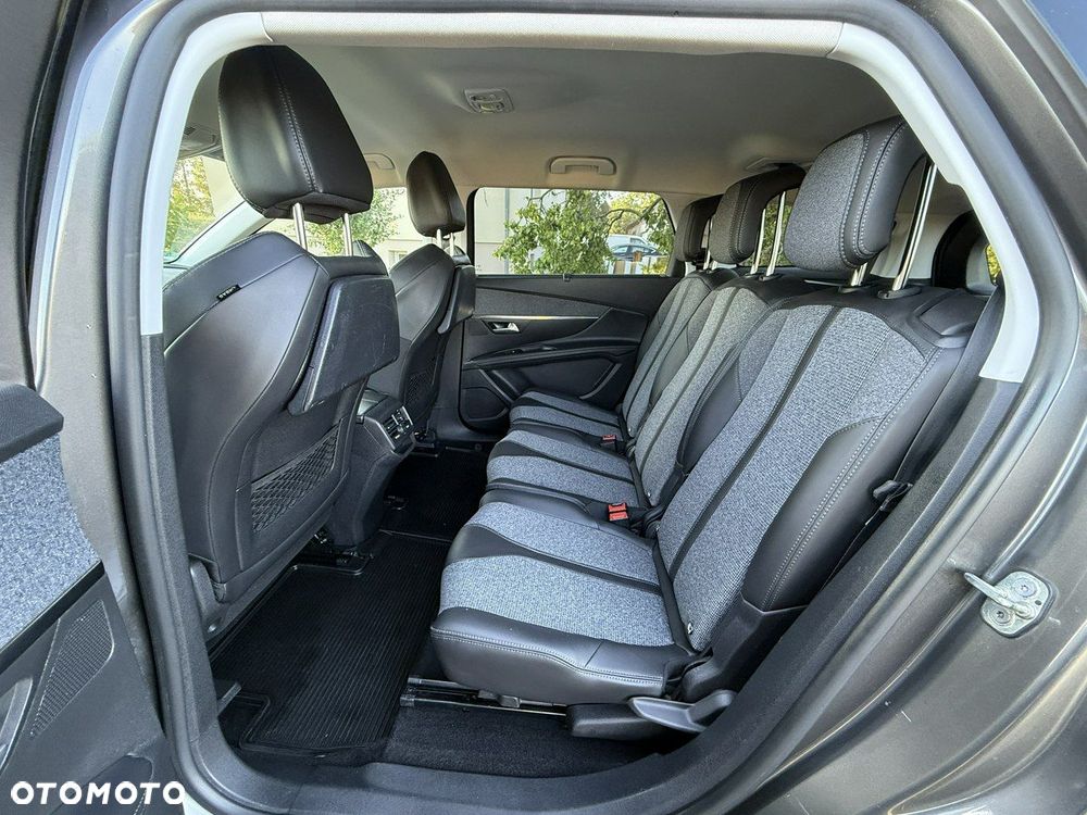 Peugeot 5008 2.0 HDi Allure 7os - 8