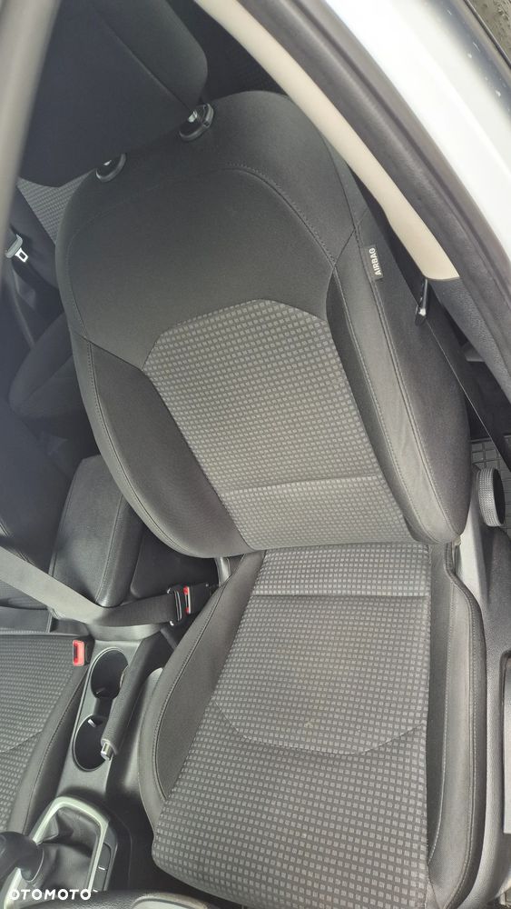 Kia Ceed 1.6 CRDi mHEV L - 13