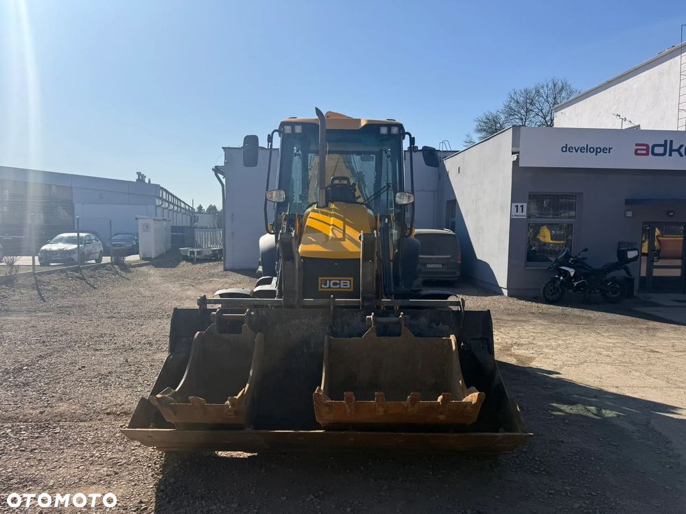 JCB JCB 3CX PLUS - Silnik 110 KM - 17