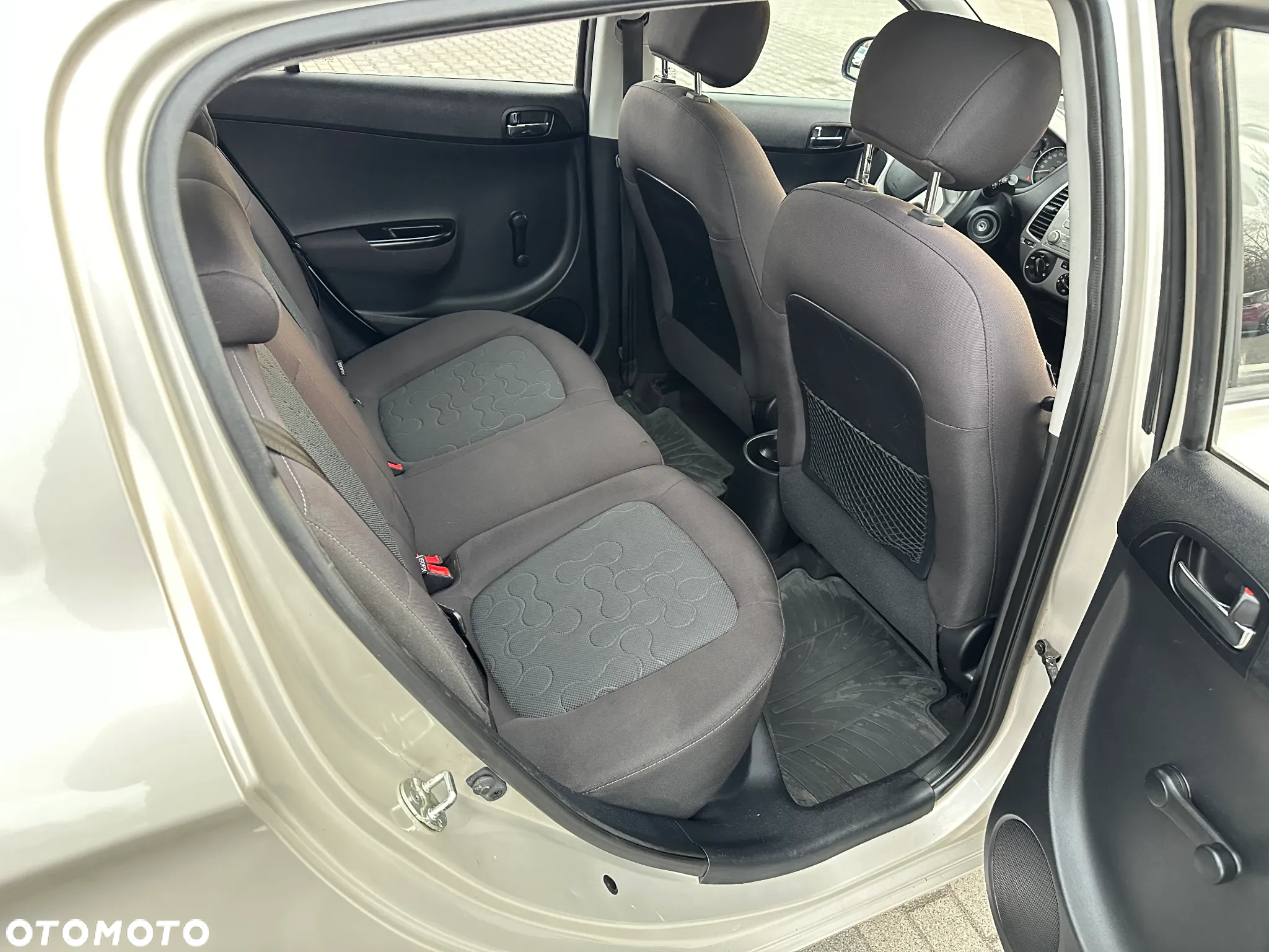 Hyundai i20 - 11