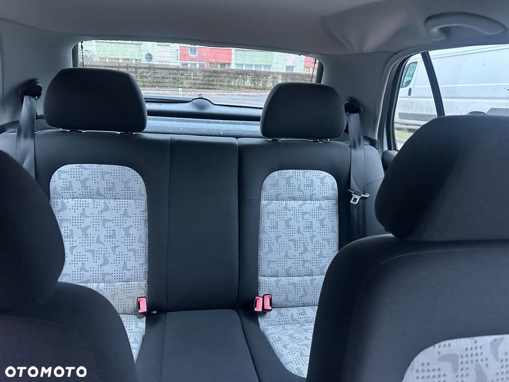 Skoda Fabia - 14