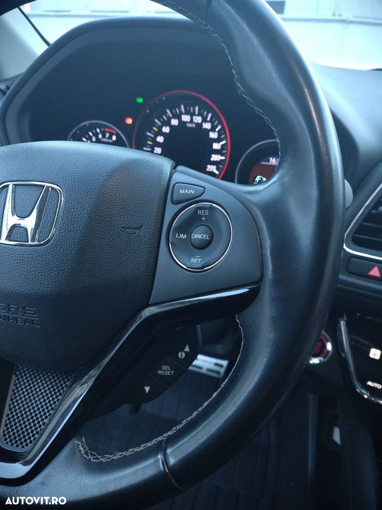 Honda HR-V 1.5 i-VTEC CVT Executive - 21
