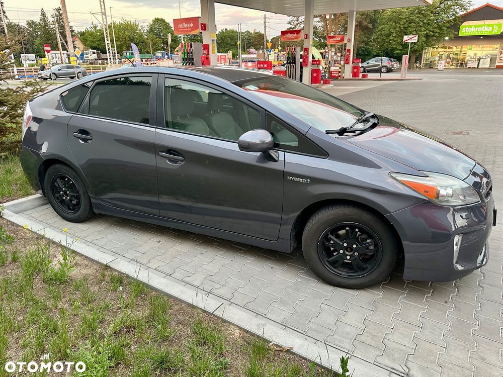 Toyota Prius 1.8 HSD Premium - 5