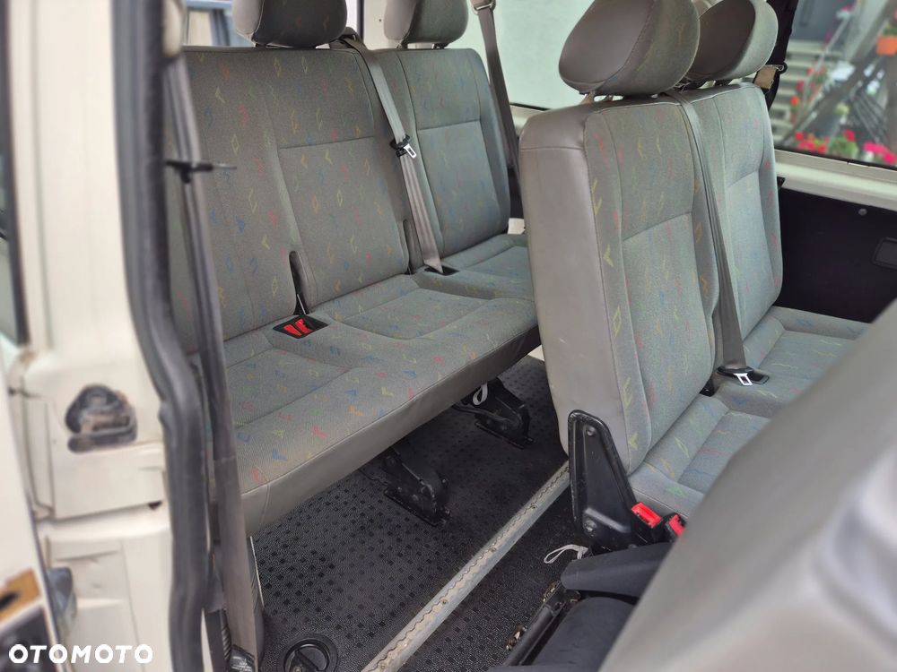 Volkswagen Transporter Volksbus - 15