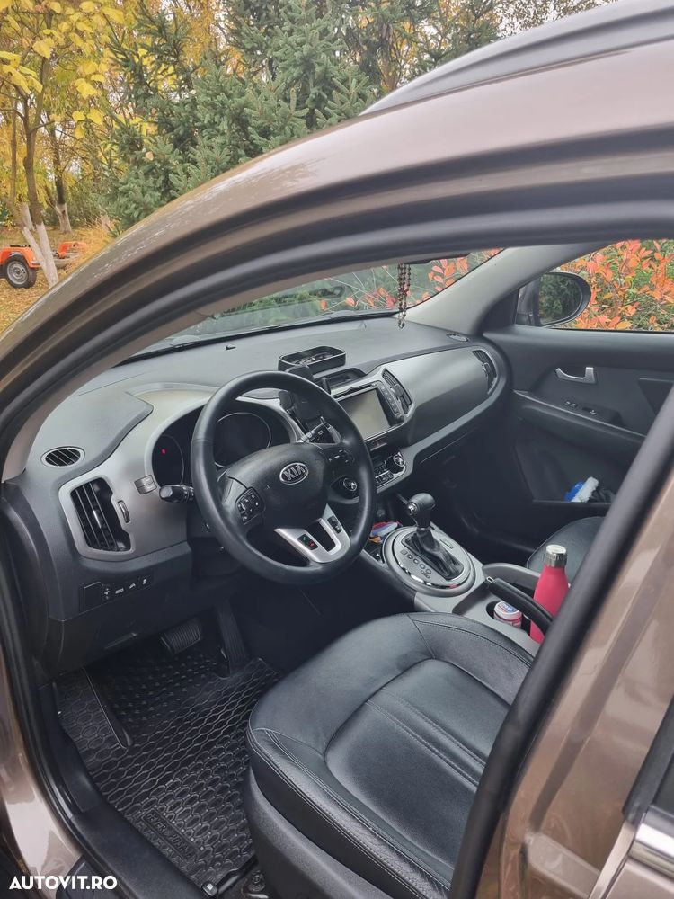 Kia Sportage 2,0 CRDI AWD Aut. Spirit - 11