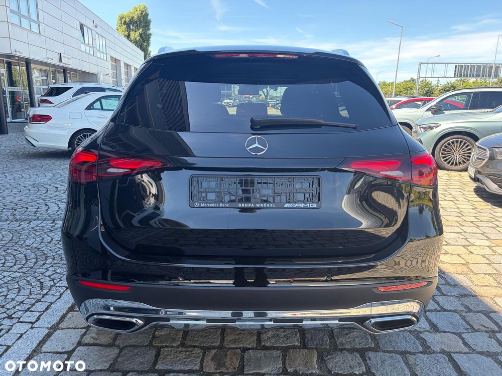 Mercedes-Benz GLC 200 4Matic 9G-TRONIC AMG Line Advanced - 5