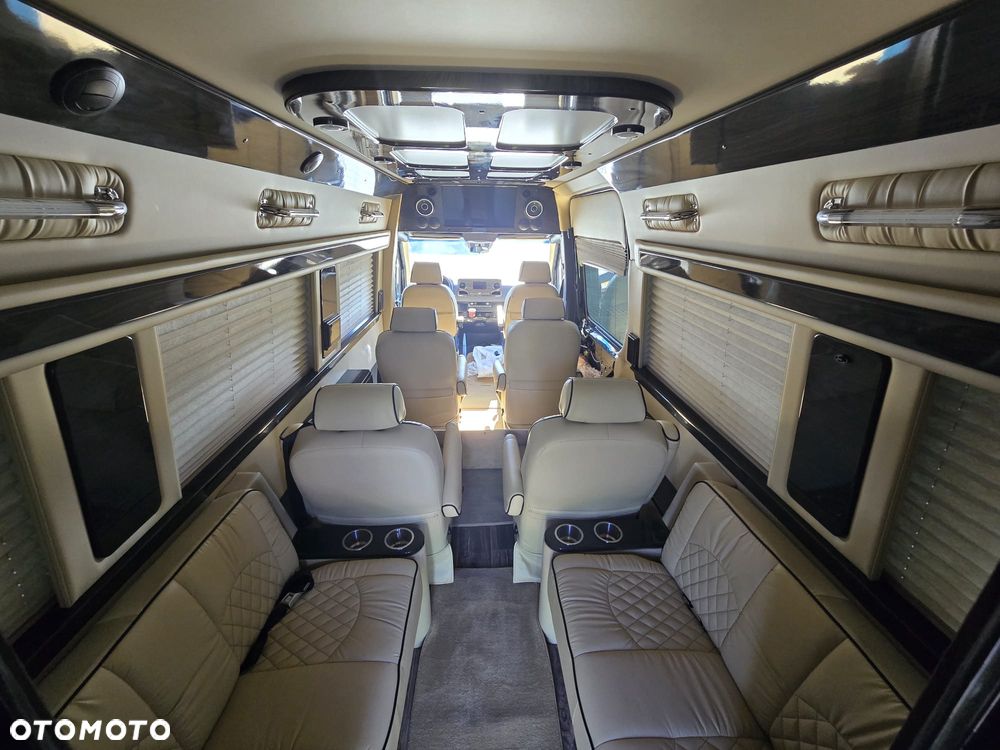 Mercedes-Benz Sprinter - 7