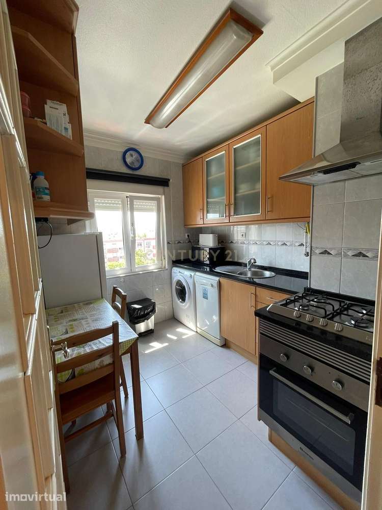 Apartamento T2 | Remodelado | Elevador - Grande imagem: 2/18