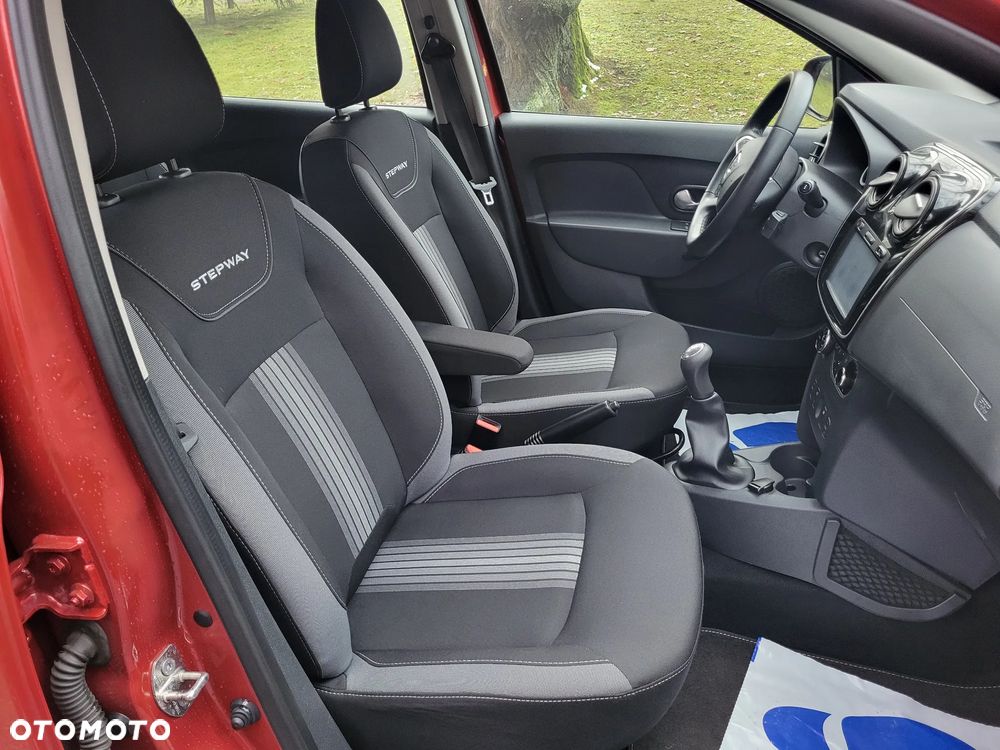 Dacia Sandero Stepway TCe 90 (S&S) Celebration - 15