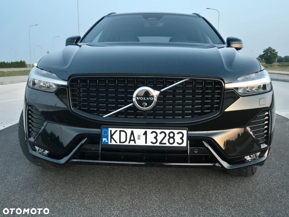 Volvo XC 60 B5 B AWD Ultimate Dark - 2