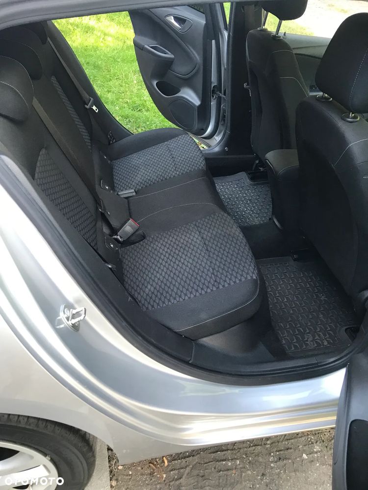 Opel Astra - 13