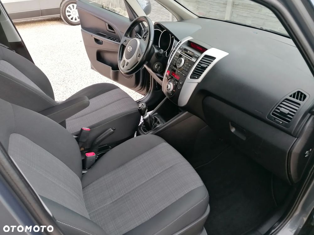 Kia Venga 1.6 CVVT Fifa World Cup Edition - 10