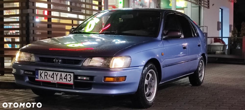 Toyota Corolla - 12