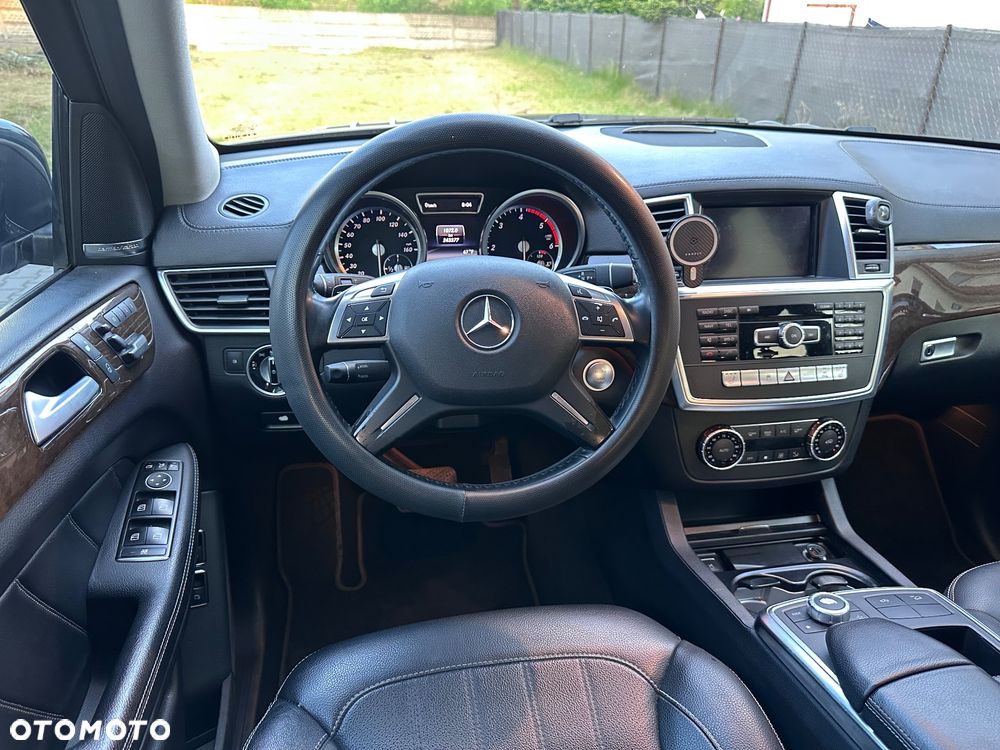 Mercedes-Benz GL - 19