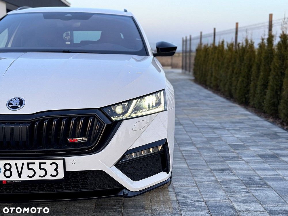 Skoda Octavia 2.0 TDI DSG RS Plus - 4