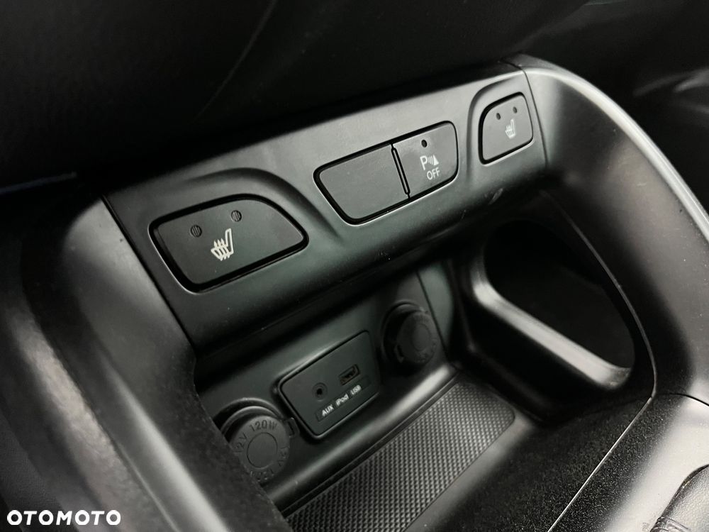 Hyundai ix35 - 23