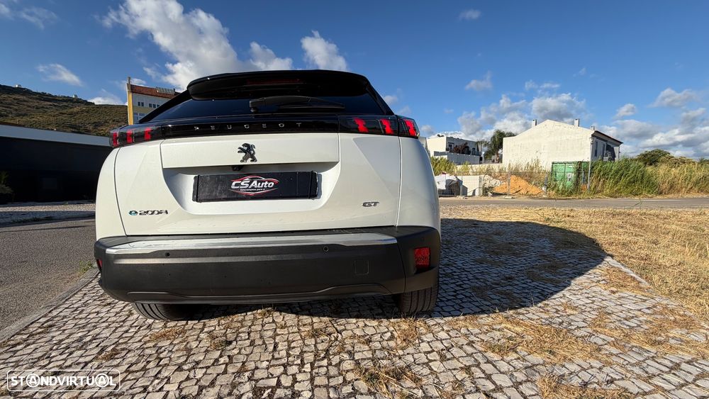 Peugeot e-2008 GT - 11