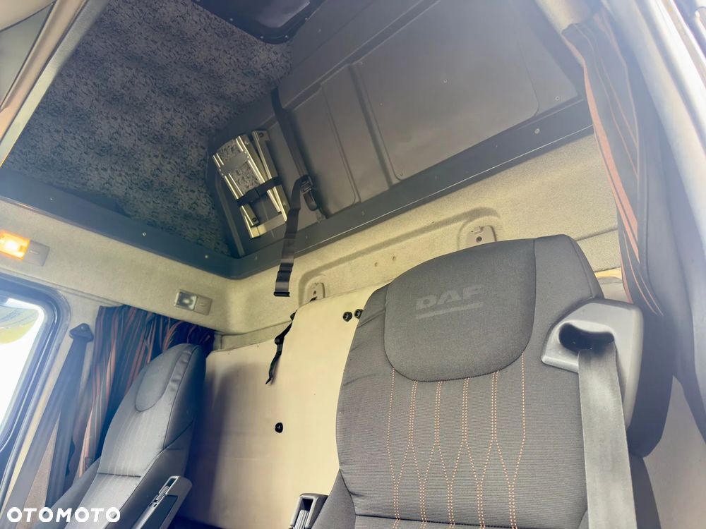 DAF LF 260 , WINDA ,18 EP, SALON PL ,Firanka obustronna + klamry, Bezwypadkowy  , Spanie z tyłu x2 , Dach otwierany , Drzwi - 13