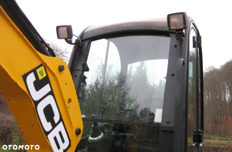 JCB 8018 - 3