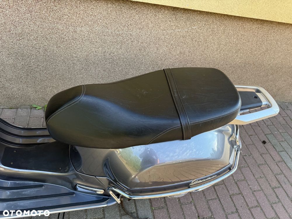 Vespa Grantourismo - 12
