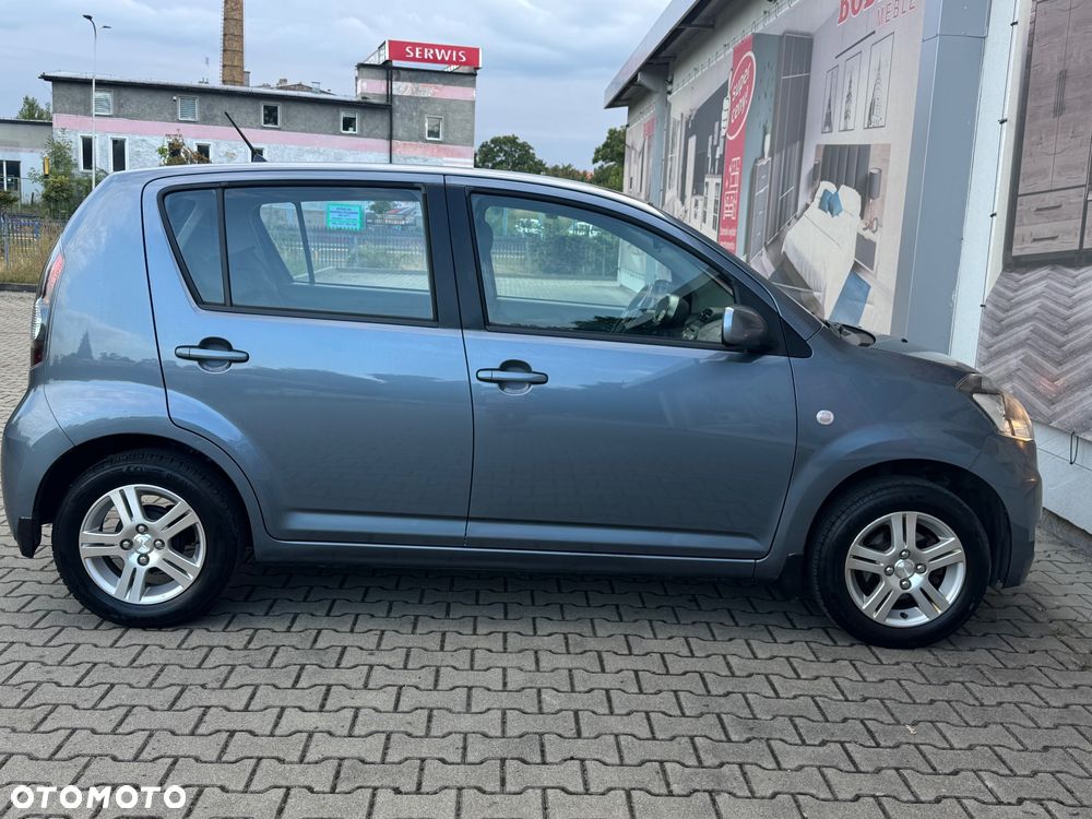 Daihatsu Sirion - 14