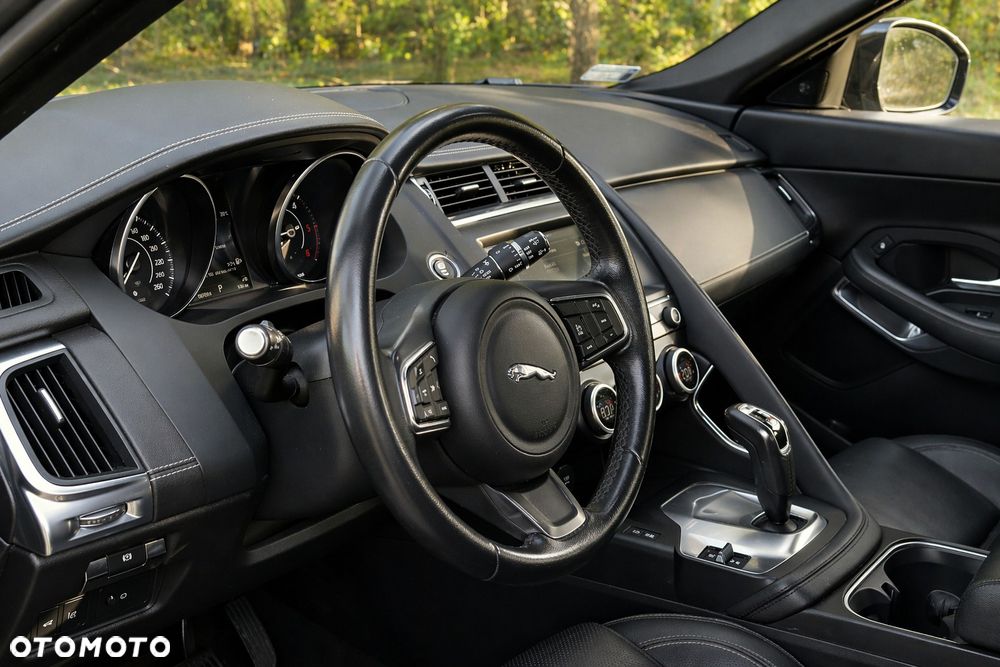 Jaguar E-Pace 2.0 i4D AWD R-Dynamic S - 5