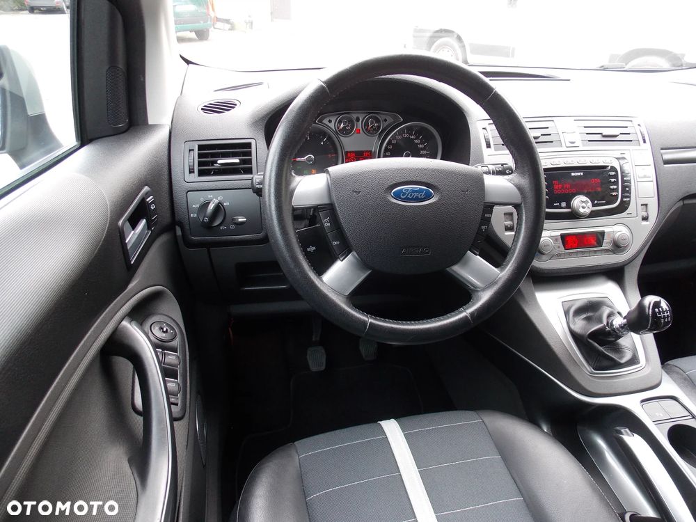 Ford Kuga 2.0 TDCi Titanium - 26