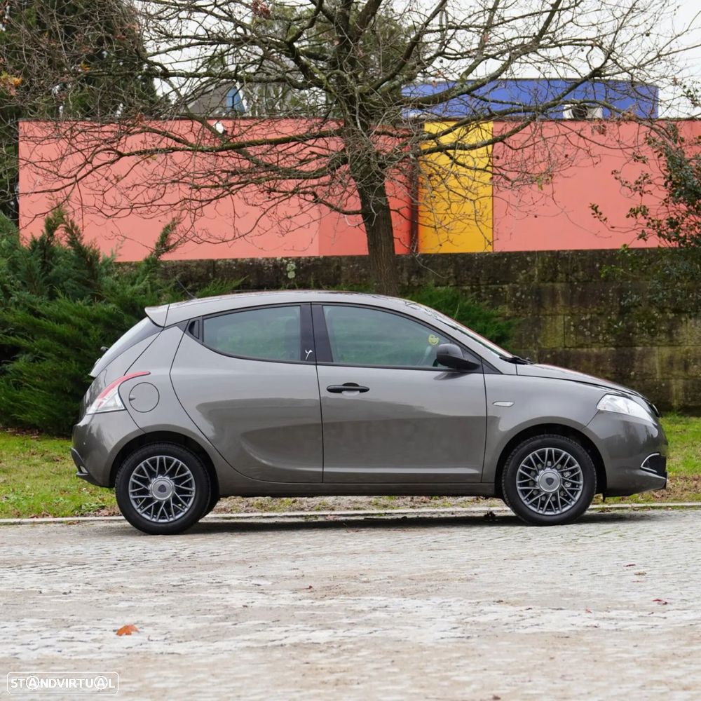 Lancia Ypsilon 1.2 Oro S&S - 4