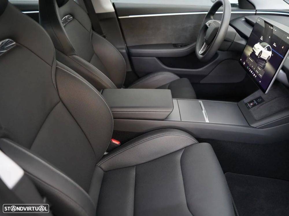 Tesla Model 3 - 12